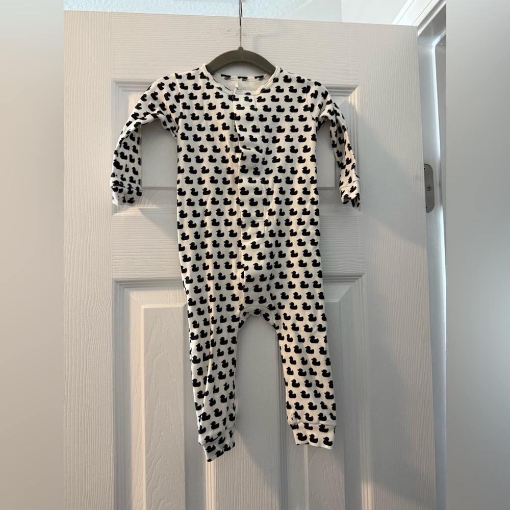 Simply Magnetic Me 9-12mon many ducks black organic cotton magnetic coverall